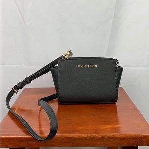 Michael Kors Selma Mini Leather Purse